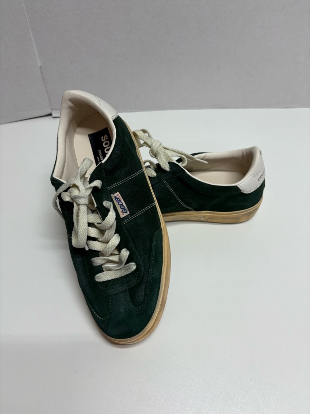 Golden Goose Soul Star‎ Low Top Velvet Sneakers - Size 39.